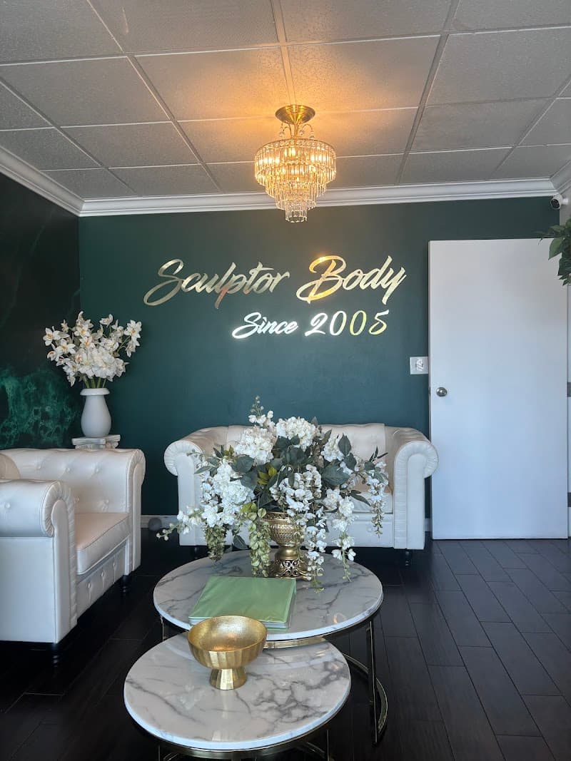 Sculptor Body Downey photo