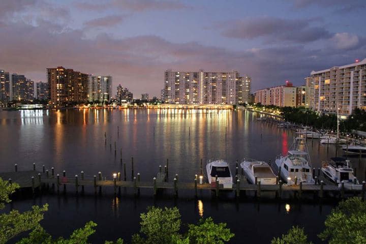 SeaSpa Intracoastal Yacht Club Sunny Isles Beach photo