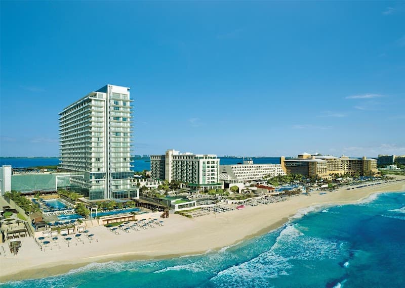 Secrets The Vine Cancun photo
