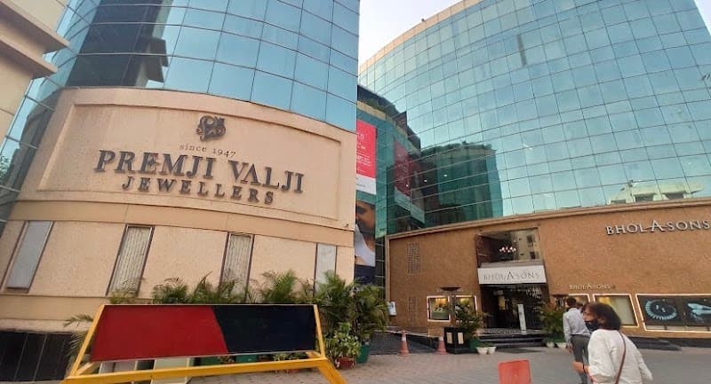 Sector 43, Gold Souk Mall Delhi photo