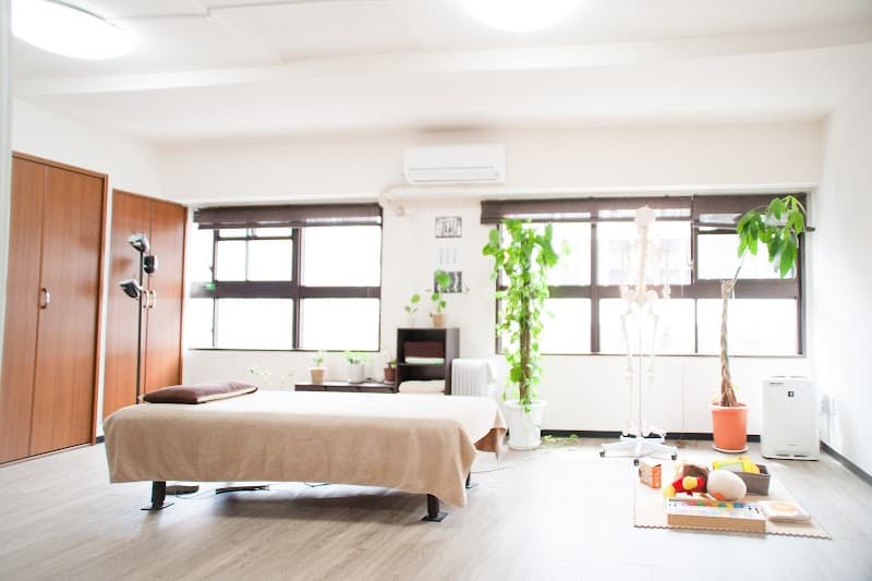 Seitai Salon Yuu Kichijoji Musashino City photo