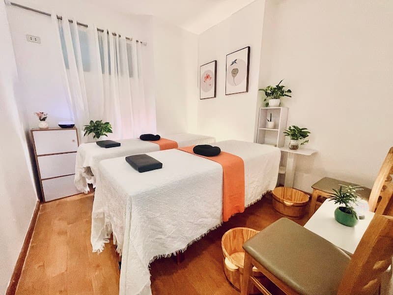 Sen Dưỡng Sinh Quận Hoàng Mai photo