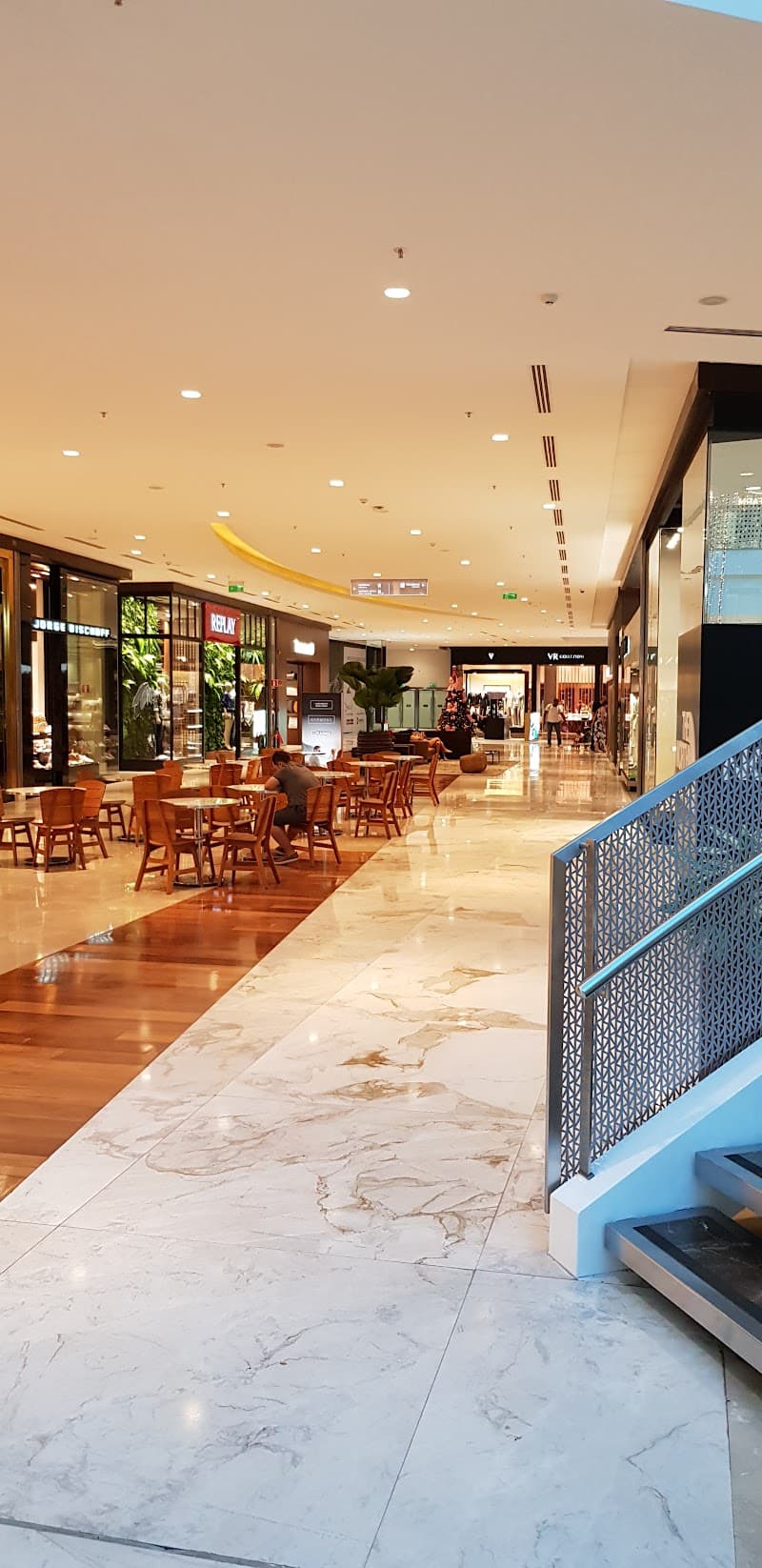 Sephora Quezon City photo