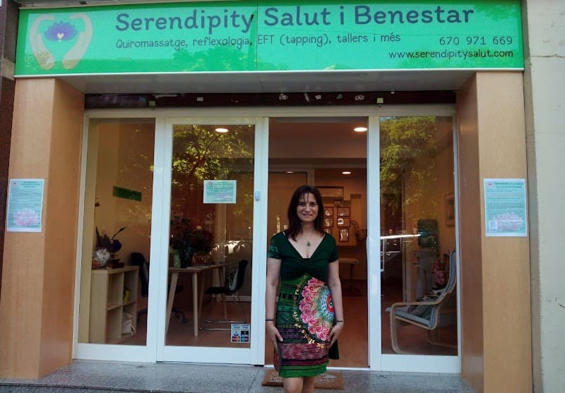 Serendipity Salud y Bienestar Quiromasaje Lucy Peral Barcelona photo