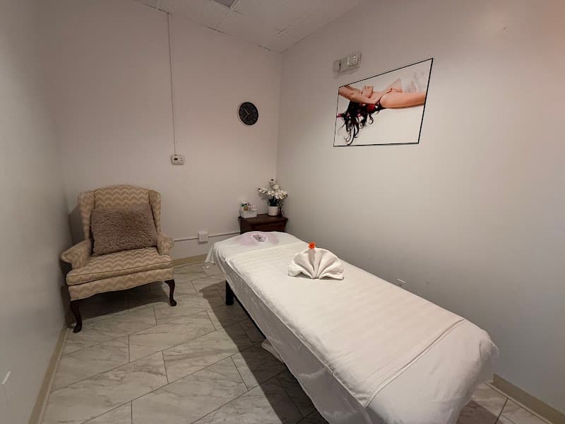 Seven Star Spa Gladstone photo