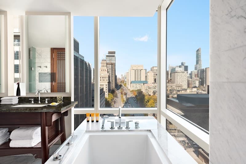 Shangri-La Toronto photo