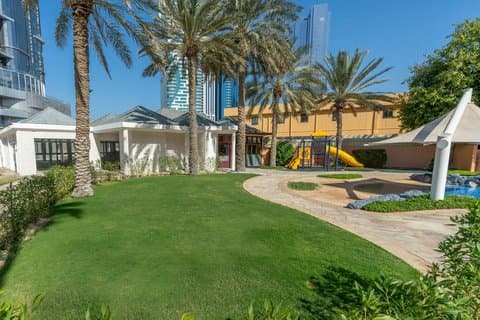 Sheraton Abu Dhabi Hotel & Resort photo