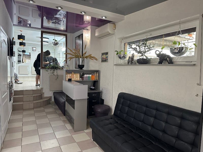 Shevchenka 88/1 Hairdresser Anna Lutsk Raion photo