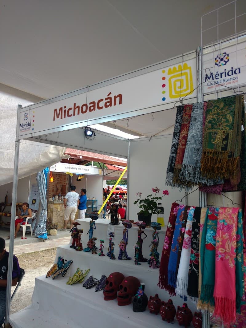 Sicté Artesanos en Madera Conkal photo