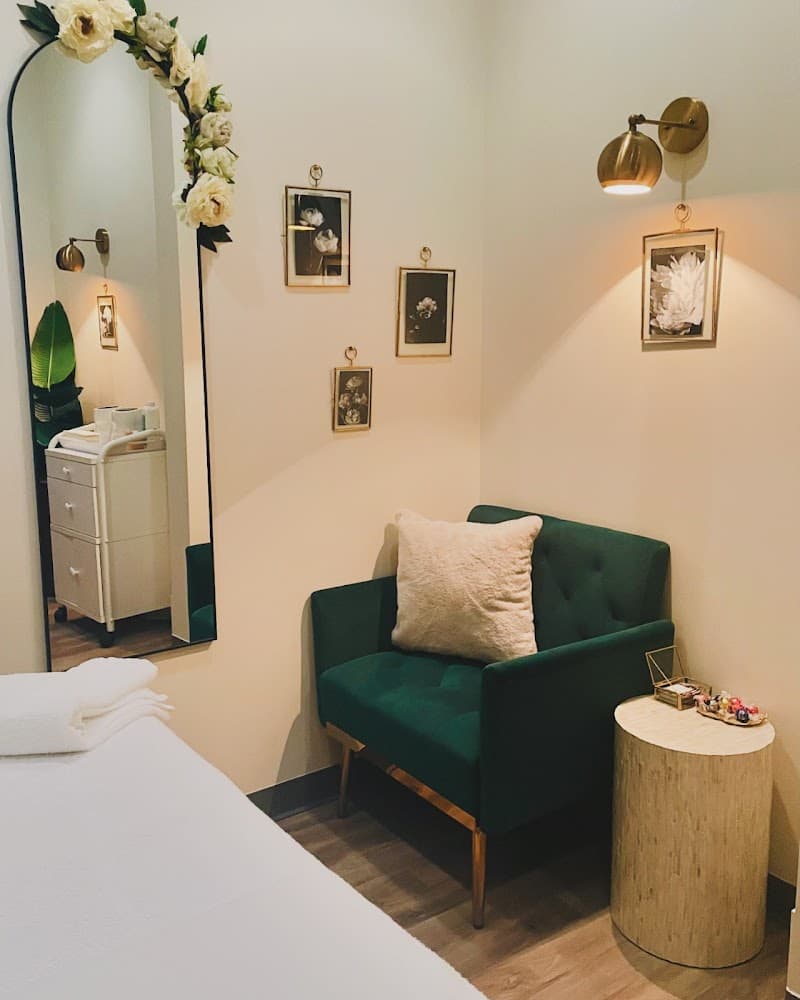 Simpatico Waxing Spa Edmonds photo