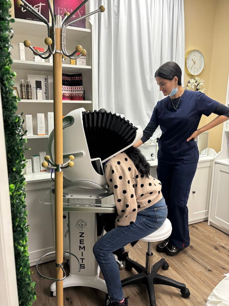 Sirena Eyebrows Beauty & Esthetic Monroe photo