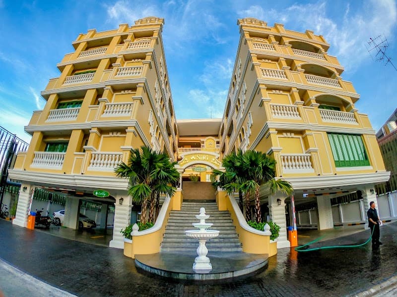 Sirihattara Bangkok photo