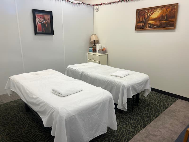 Sister foot massage Pueblo photo