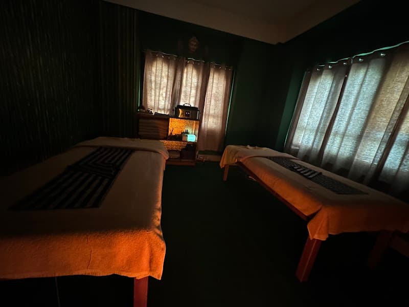 Sisters Wellness Centre, Salon &Spa Paro photo