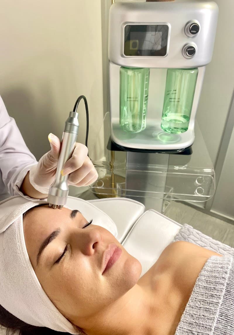 Skincare by Reanna Huntington Beach photo