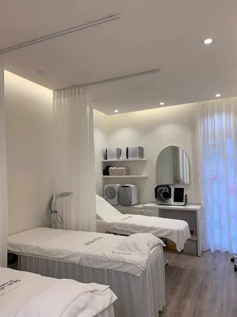 SkinLogic Spa Quận 3 photo