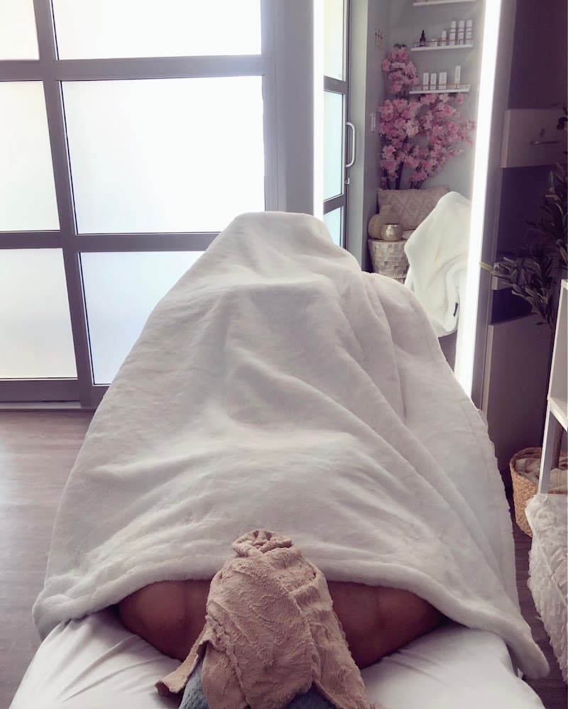 SKINLUXE Cleveland Lakewood photo