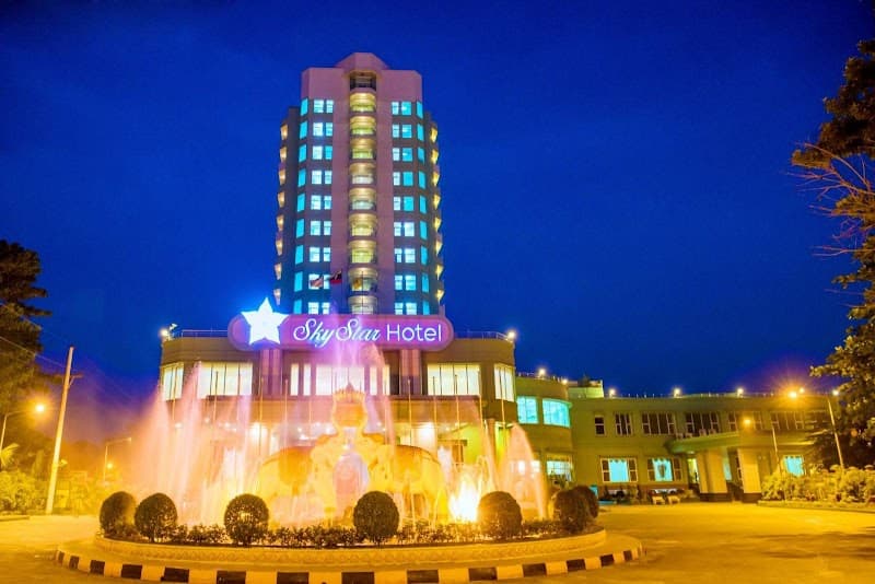 Sky Star Hotel Yangon photo