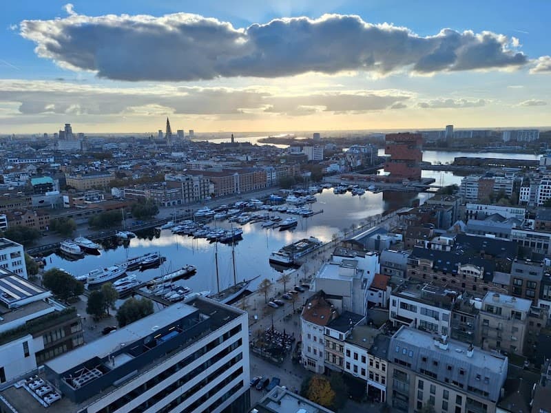 SkyNooz Antwerp photo