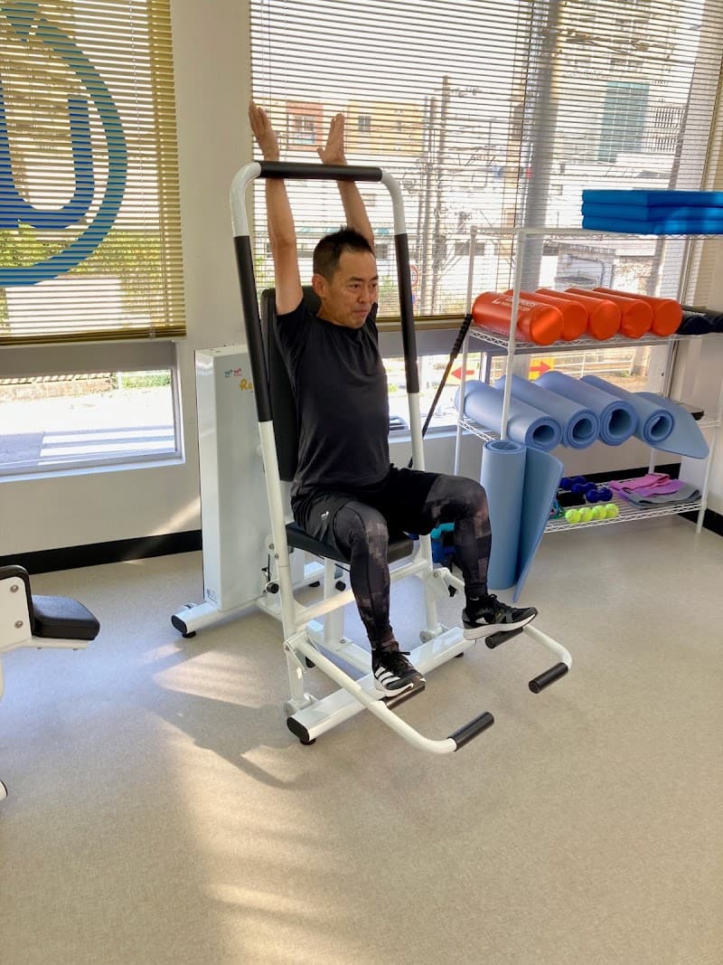 Small Gym MoveOn Chita Handa Station Front Store Handa City photo