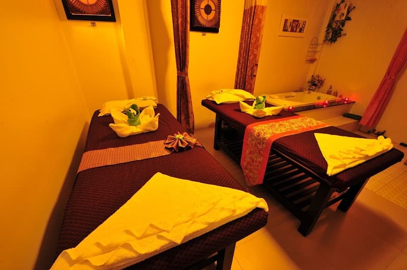 Smiles Nuad Phan Thai Bangkok photo