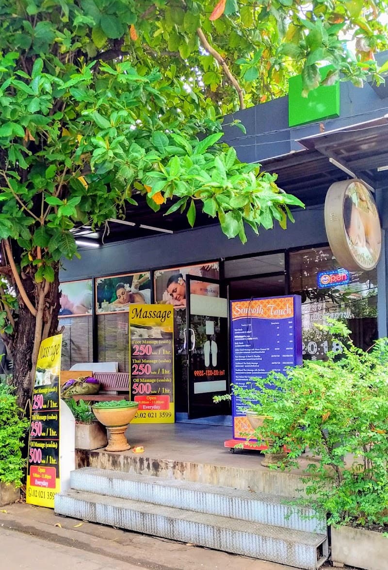 Smooth Touch Massage Bangkok photo