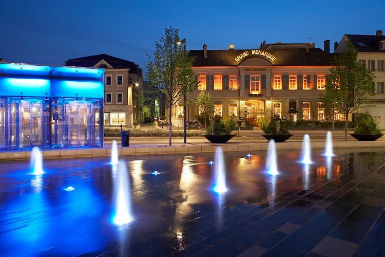 Spa by Monarch Chartres photo
