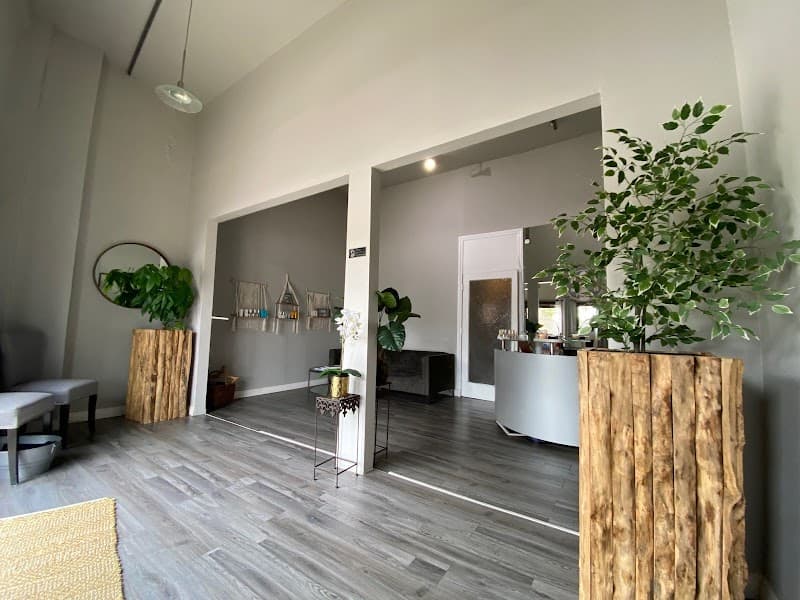 Spa Girl Los Angeles photo