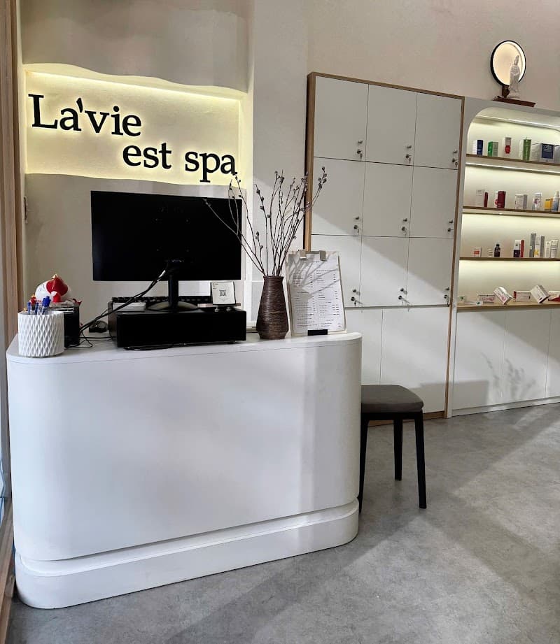 Spa Lá Việt Quận 3 photo