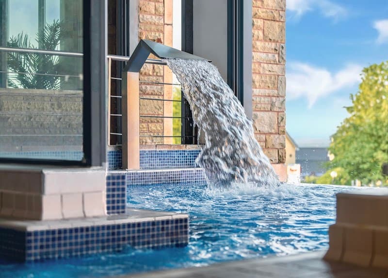 Spa Naturel Last Drop Village Bolton photo