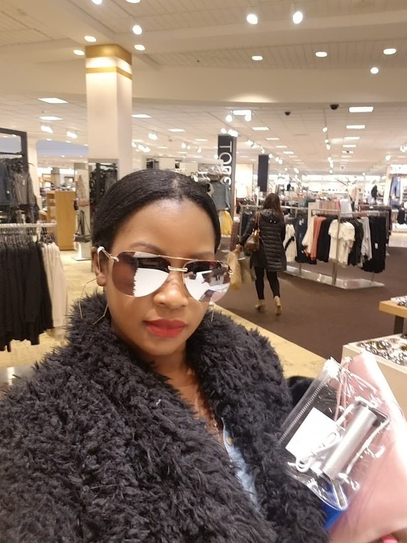 Spa Nordstrom - Roosevelt Field Garden City photo