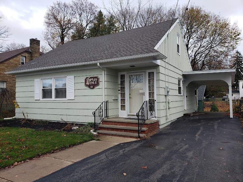 Spa On The Avenue 121 Batavia photo