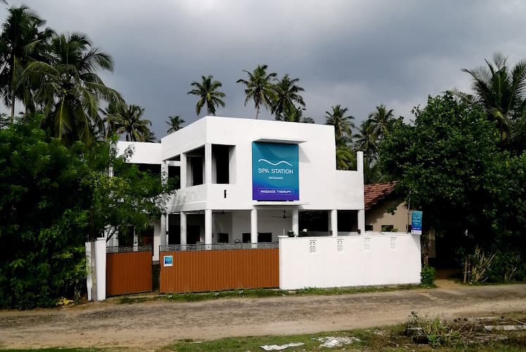 Spa Station Midigama, Massage Therapy Gurubebila photo