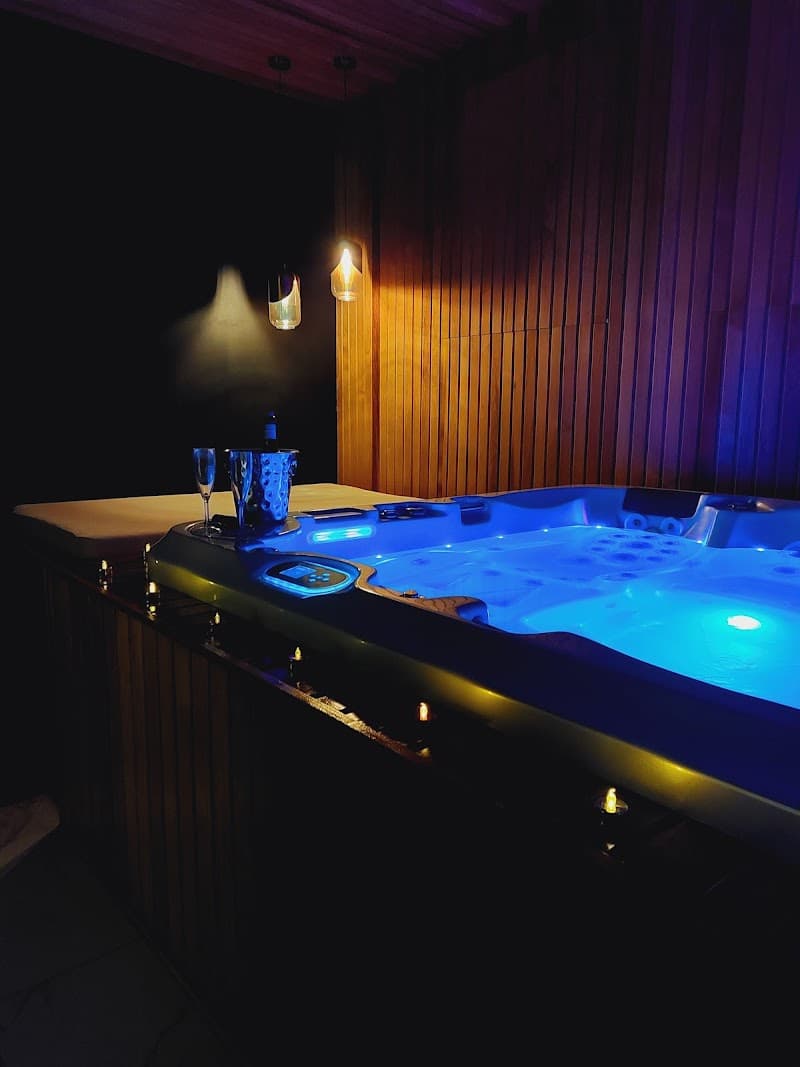 SPA WE - privátní wellness Praha /vířivka, finská sauna, relax/ Prague photo