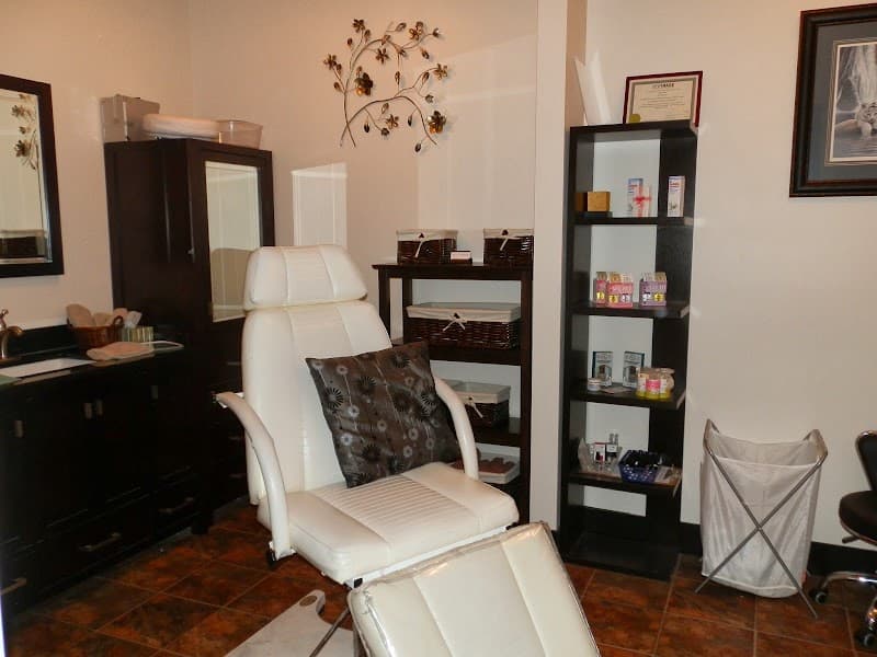 Split Ends Hair & Esthetics Duncan photo