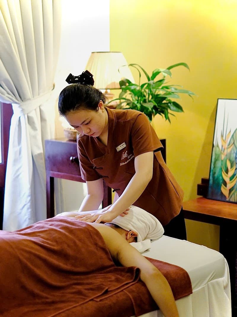 Sport & Spa Minh Tuyết, 01 Nguyễn Trung Trực, P9 - Trong Sân Bóng Liên Hiệp Vũng Tàu photo