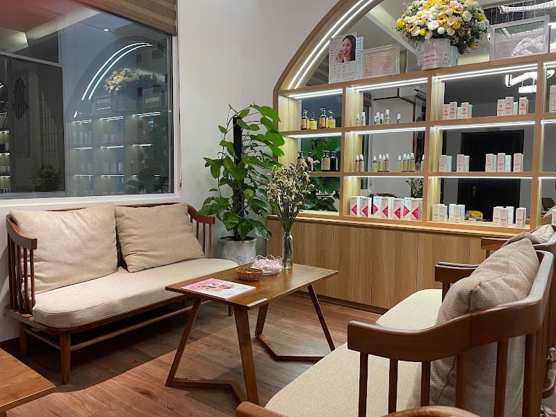 Spring Spa and Clinic Quận 10 photo
