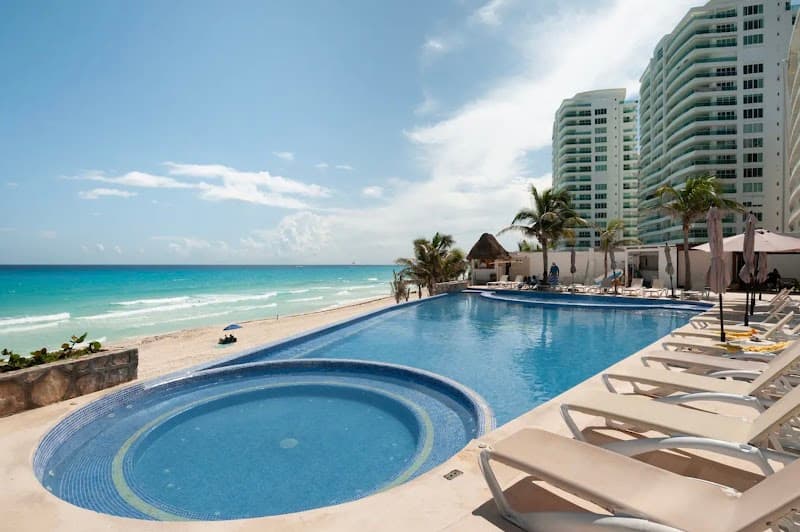 Star ViBe Cancún photo