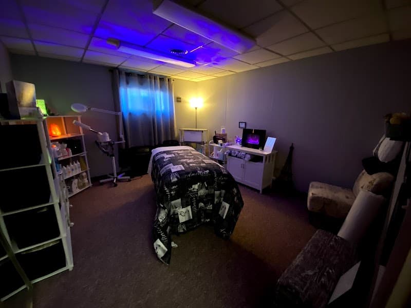 Stephanie Farrar Beauty & Wellness Studio Taylorville photo