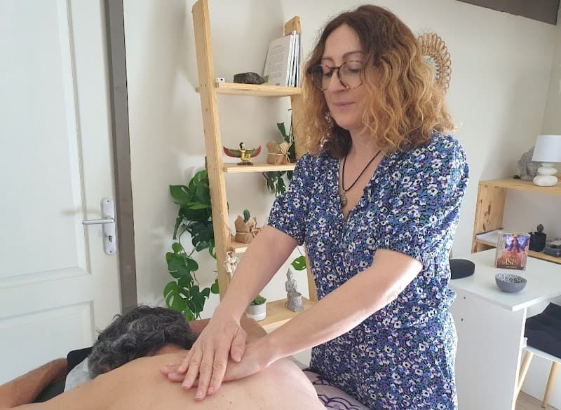 Stephanie Nesenson, soins énergétiques et massages. Orange photo