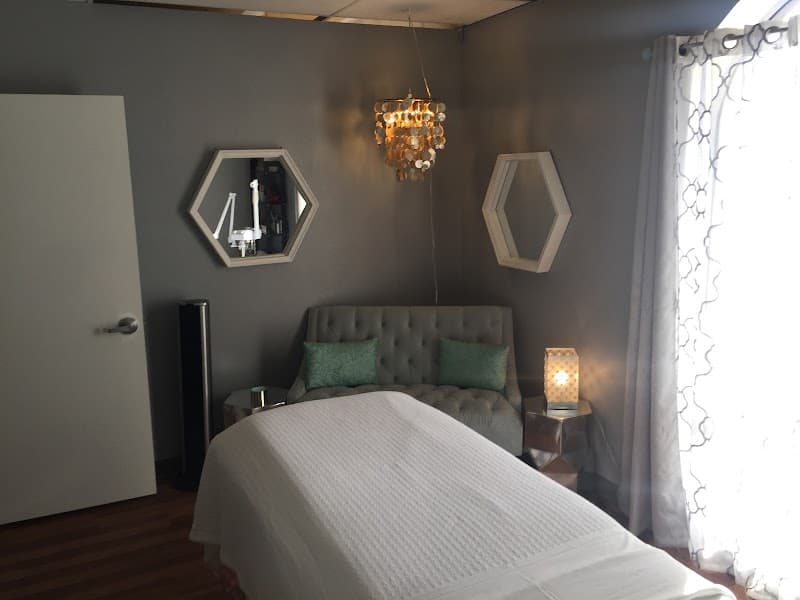 Studio 11 skin body boutique Albuquerque photo