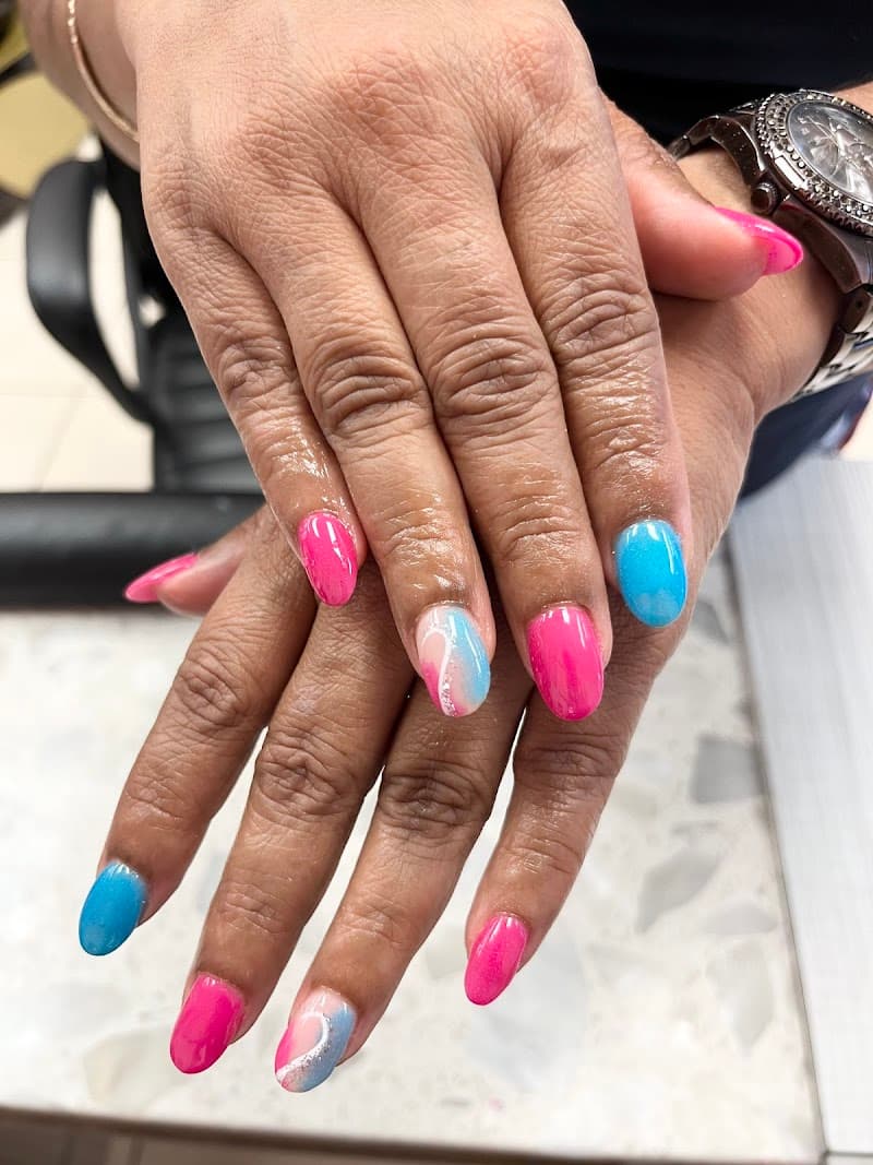 Sue's Nails Pembroke Pines photo