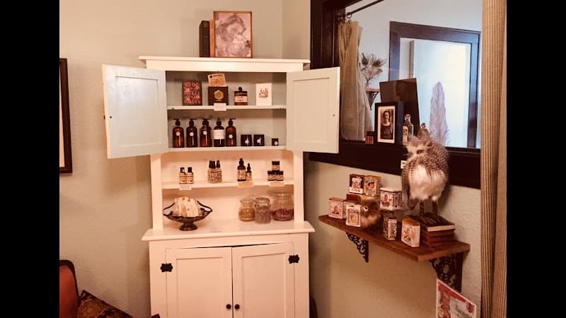 Sugarpuss Beauty Petite Spa Portland photo