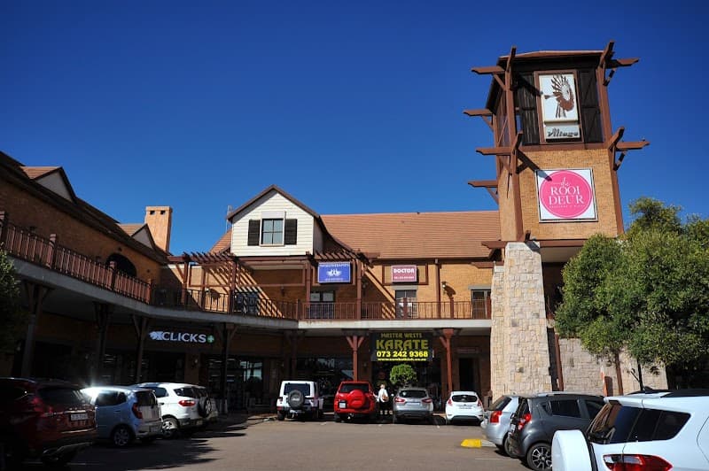 Suite 6 the Village Wekker Street Moreleta Tshwane photo