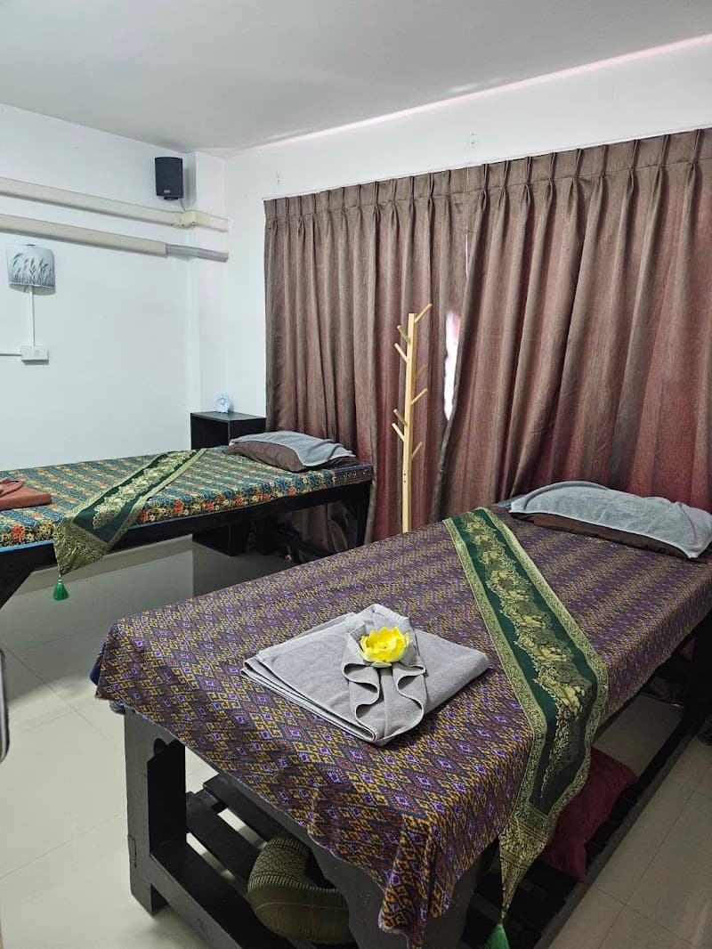 Sukkaya Health Massage Lopburi photo