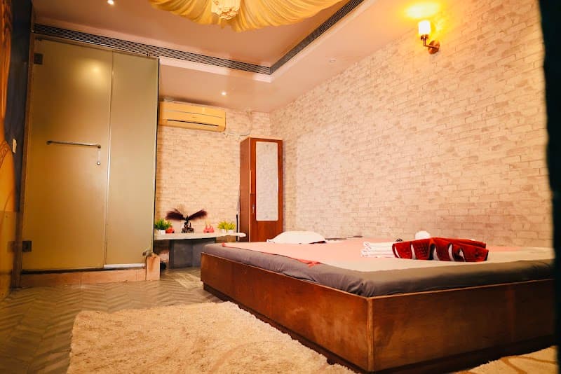 Sulis Spa Vile Parle East Mumbai photo