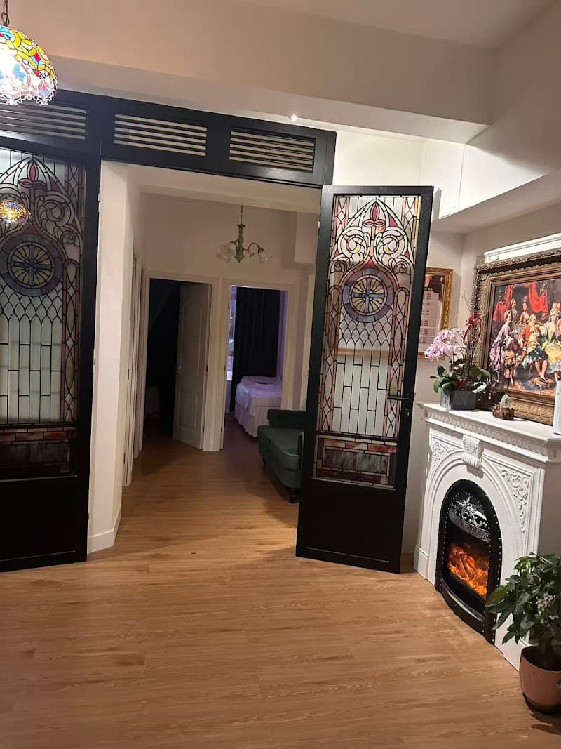 Sun and Moon Massage Hong Kong photo