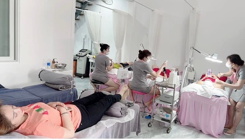 Sun Beauty and Academy Huyện Đức Trọng photo