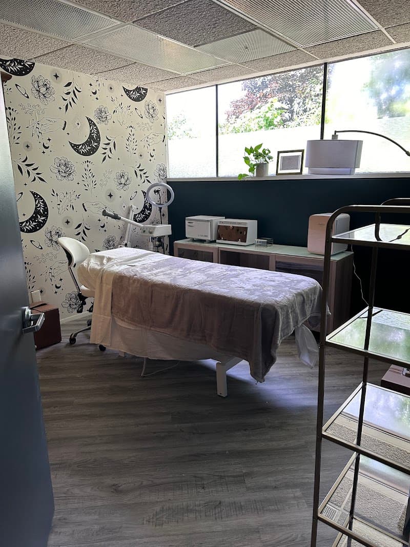 Sun In Libra Esthetics Troy photo