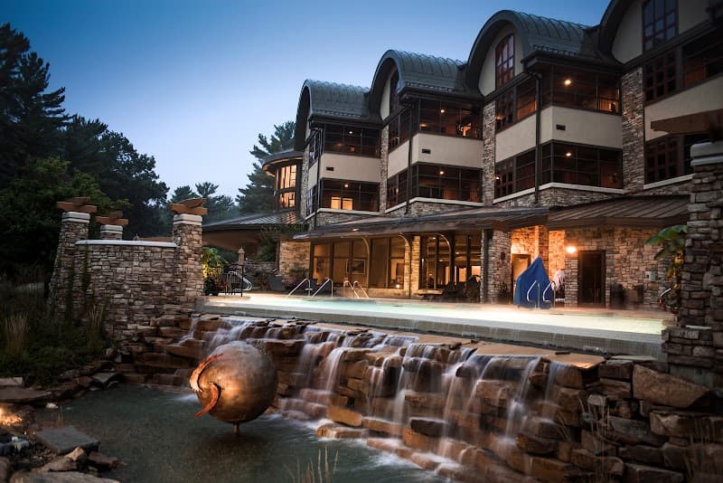 Sundara Inn & Spa Wisconsin Dells photo